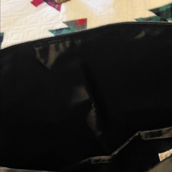 Henri Bendel Vibrant Pink and Black Tote - Picture 4 of 4